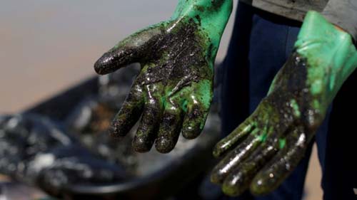 O que se sabe sobre a operação da Polícia Federal contra empresa grega acusada do vazamento de óleo no litoral brasileiro