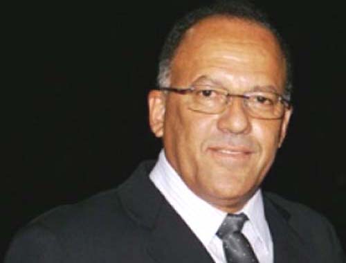 Prefeito e vice-prefeita de Olho D’Água do Casado retornam à Prefeitura 