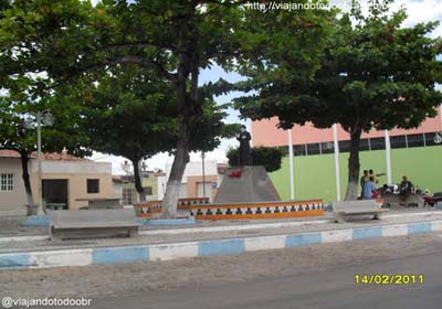 PM frustra tentativa de roubo à agência do Bradesco em Olho D’água do Casado