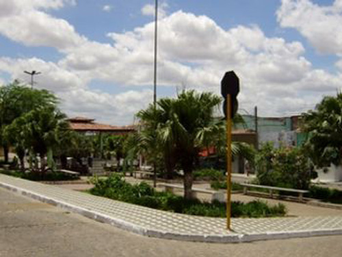 Dupla é presa sob suspeita de realizar roubos de celulares em Olho d´Água das Flores