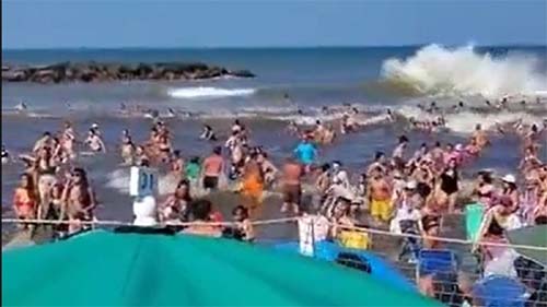 Onda gigante na costa argentina causa tragédia e alerta autoridades