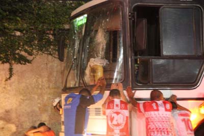 Torcedor do CRB é morto a tiros na saída de jogo contra o América-RN em Maceió