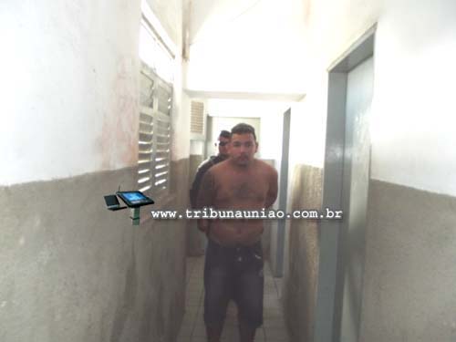 Operação do BOPE em São José da Laje cumpre nove mandatos e apreende grande quantidade de armas e drogas