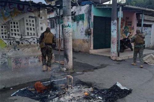 Operação na Cidade de Deus e Gardênia Azul no Rio de Janeiro deixa seis mortos e 12 presos