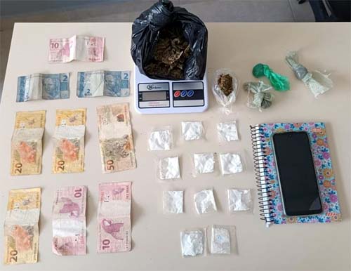 Polícia Militar realiza operação em Penedo, prende dois e tira drogas de circulação