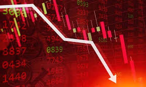 Evergrande, tensão pré-Copom e Fed fazem Bolsa afundar 2,33%; dólar vai a R$ 5,35