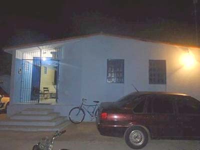 Presos fazem buraco e fogem da delegacia de Ouro Branco