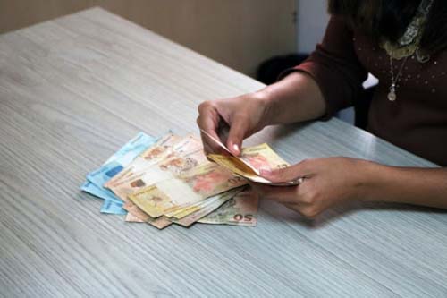 Governo de Alagoas libera segunda faixa salarial nesta sexta-feira (11)