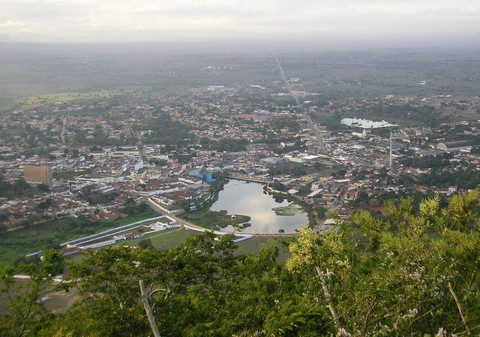 Bandidos rendem vigilante e explodem caixa eletrônico em Palmeira dos Índios