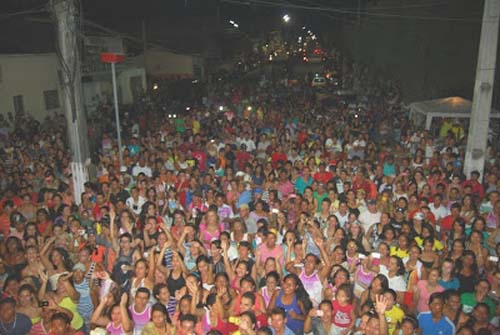 III Parada da Diversidade Suxual atrai quase três pessoas em União neste domingo