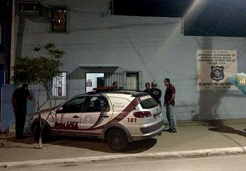 Homem é detido após se passar por delegado federal durante discussão