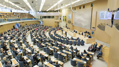 Brasil x Suécia: como vivem e trabalham os políticos nos dois países