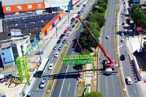 Interdição temporária na Avenida Durval de Góes Monteiro para instalação de nova seção da passarela do Canaã