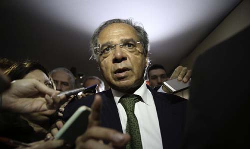 Paulo Guedes busca acabar com IPI e deve apresentar proposta de compensação