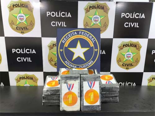 Operação apreende 20 kg de cocaína em transportadora de Maceió