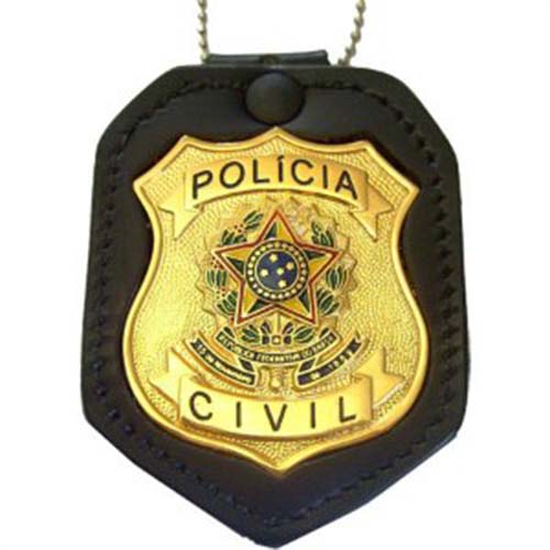 Servidores e escrivães da Polícia Civil se desentendem com delegados