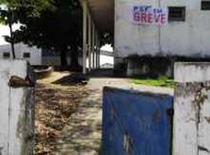 Servidores chegam ao quarto dia de greve no município de Penedo 