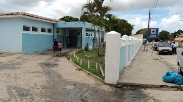 Homem armado tenta invadir Unidade de Emergência de Penedo 