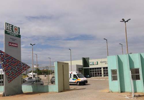 Dois jovens ficam feridos em atentado na parte alta de Penedo