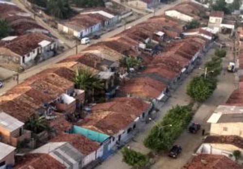 Suspeitos morrem após troca de tiros com a polícia