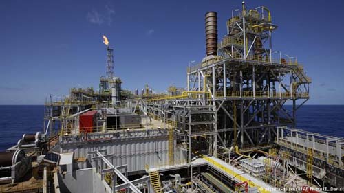 Após quatro anos de prejuízos, Petrobras volta a lucrar