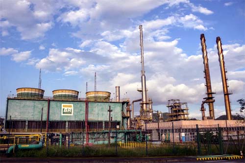 Governo procura nomes para Petrobras após desistências de Adriano Pires e Rodolfo Landim