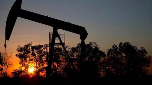 Para punir Maduro, EUA retomam sanções sobre petróleo e gás venezuelanos