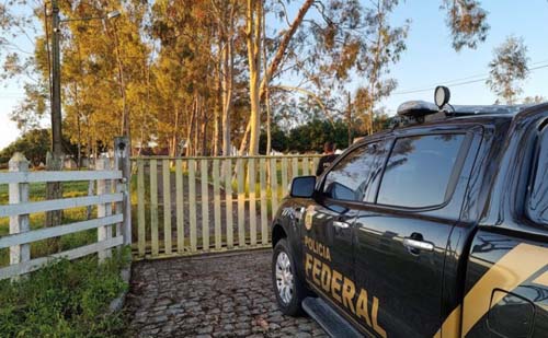 PF cumpre mandados em Girau do Ponciano por esquema nos recursos da Civid-19