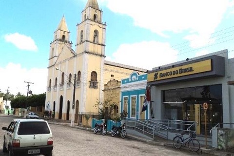 Mulher é vítima de ‘saidinha de banco’ em Piaçabuçu