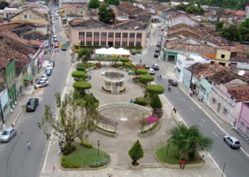 Motorista embriagado atropela criança de dez anos próximo à escola