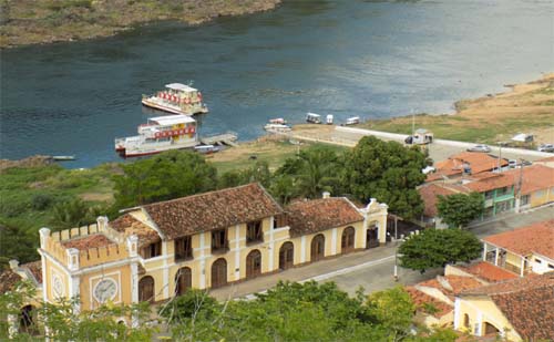 Médico é preso em flagrante suspeito de importunação sexual em Piranhas