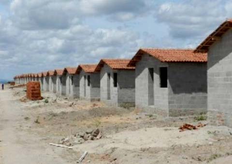 Construção de 340 casas avança no município de Piranhas 