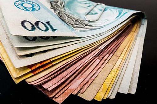 Caixa inicia pagamento de PIS para nascidos em outubro nesta terça-feira