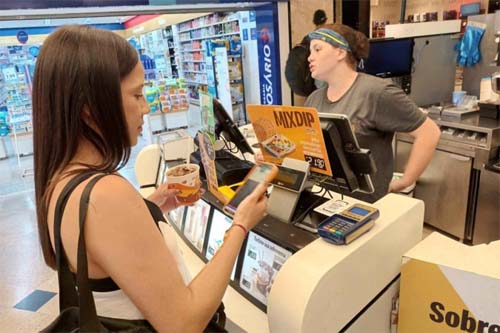 Pix por aproximação divide opiniões após lançamento e levanta alerta para segurança durante o Carnaval
