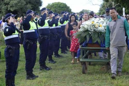 Hamas justifica atraso na divulgação de lista de reféns, enquanto PM-DF é homenageado como herói em Brasília