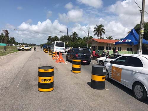 Feriadão: Policiamento nas rodovias de Alagoas é reforçado