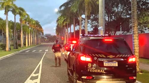 Operação da PF combate tráfico internacional de armas no Rio