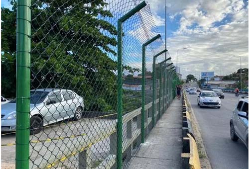 Prefeitura conclui instalação de grades de proteção na Ponte do Reginaldo