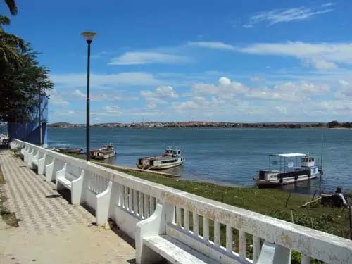 Corpo é encontrado desmembrado em lagoa; forças de segurança acionadas