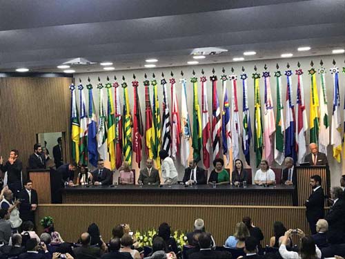 Demandas LGBT serão atendidas, sim, pelos Direitos Humanos, afirma Damares