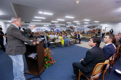 Ronaldo Lessa empossa oito novos defensores públicos do Estado