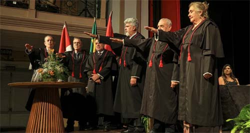 Novos procuradores tomam posse em solenidade no Ministério Público de Alagoas