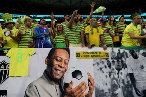 Após boletim médico, Pelé publica mensagem no Instagram: 