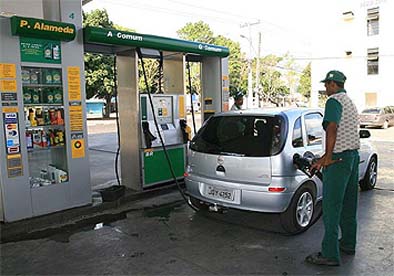 Postos têm até quinta para adequação às novas normas