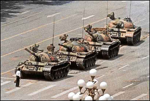 Sobreviventes relembram massacre da Praça da Paz Celestial, há 30 anos na China