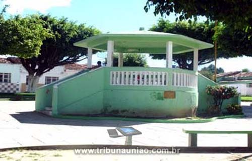 Reforma das Praças históricas de União dos Palmares com retirada de seus monumentos não é simpática a comunidade 