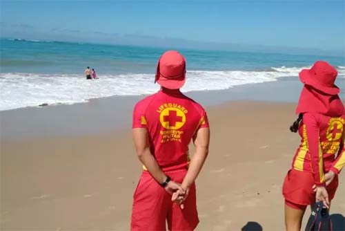 Homem de 52 anos morre afogado na praia de Ipioca em Maceió