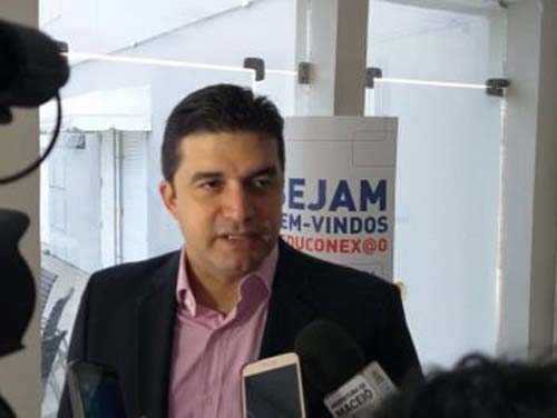 Prefeito Rui Palmeira aguarda autorização do Governo Federal para transferir famílias do Mutange