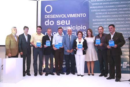 Prefeito de União recebe Prêmio do SEBRAE na categoria “Compras Públicas dos Pequenos Negócios Locais”