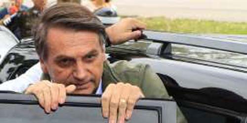 Bolsonaro diz que vai aumentar prazo de validade da Carteira Nacional de Habilitação